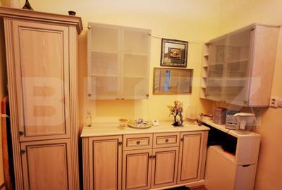 Casa, zona Balcescu-Elisabetin - 1