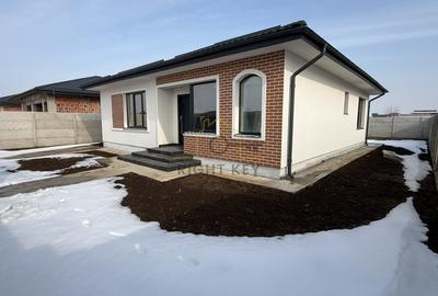 Casă individuală cu 4 camere cu Canalizare în Dragomirești-Deal - 1