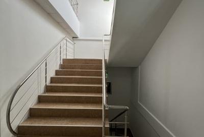 Spatiu de birouri / Cladire noua/ paza - 2