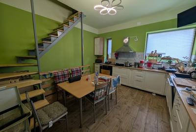 Casă individuală cu 7 camere cu Canalizare în Lipovei - 10