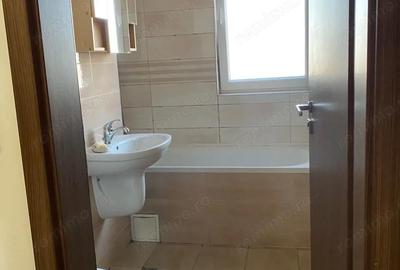 Apartament cu 3 camere decomandat în Aradului - 3