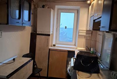 Apartament cu 3 camere semidecomandat în Central - 3