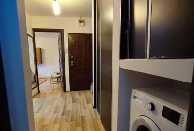 Apartament cu 2 camere decomandat, mobilat în Poarta 6