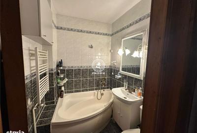 Apartament cu 3 camere decomandat în Podu Roș - 9