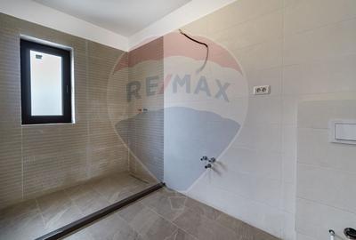 Casă cu 4 camere cu Teren 397 Mp în Tărlungeni - 31