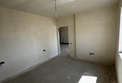 Apartament cu 3 camere semidecomandat în Semicentral - 5