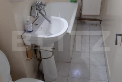 Apartament cu 2 camere, semidecomandat, zona 9 Mai - 5