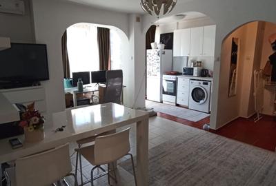 Inchiriere apartament 2 cam 58 mp et 5/8 stradal pe Blv Magheru Bucuresti sect 1 - 2