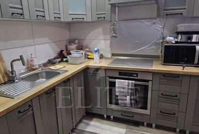 Apartament cu 3 camere decomandat în Central - 3