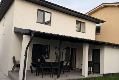 Casă cu 4 camere în Agigea