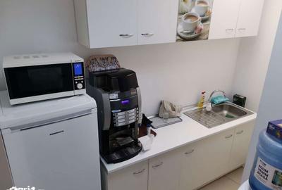 Spațiu comercial, de 258 mp, în Central - 18