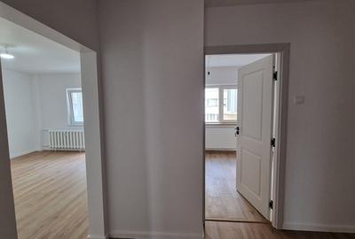 Apartament cu 3 camere decomandat în Nerva Traian - 13