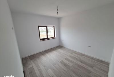 Casă cu 4 camere decomandat în Vladimirescu - 15