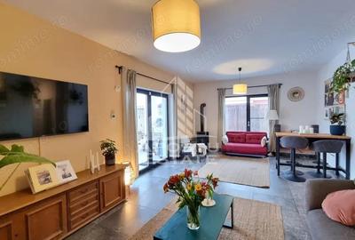 Casă cu 4 camere cu Canalizare în Dumbrăvița