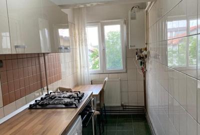 Inchiriez garsoniera Militari - 2