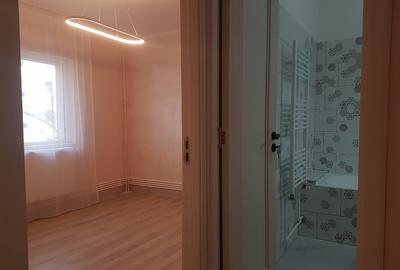 Apartament cu 2 camere semidecomandat în Narcisa - 11