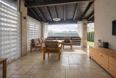 Casă cu 5 camere decomandat cu Canalizare în Primo - 15