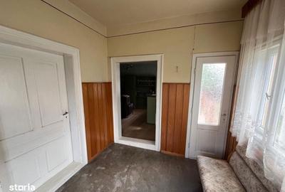 Casă cu 2 camere cu Teren 659 Mp în Central - 2