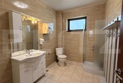 Apartament cu 3 camere semidecomandat în Central - 9