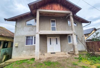 Casă individuală cu 10 camere cu Canalizare în Găvana - 8