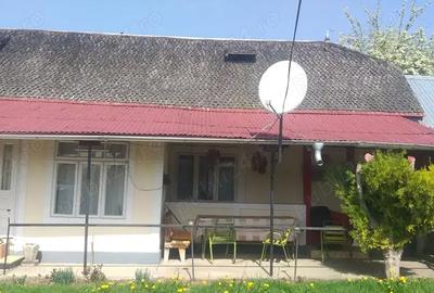Casă cu 3 camere în Dolhești - 4