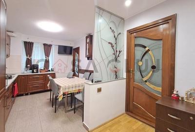 3 Camere, la Cheie, Manăstur, Zona scolii ,,Iuliu Hateganu'' - 3