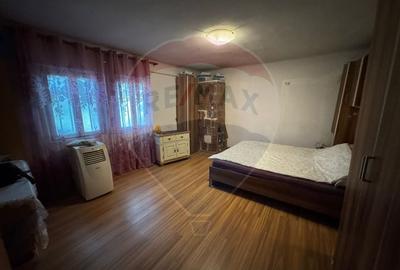 Casa / Vila cu 4 camere intr-o zona excelenta din Focsani - 2