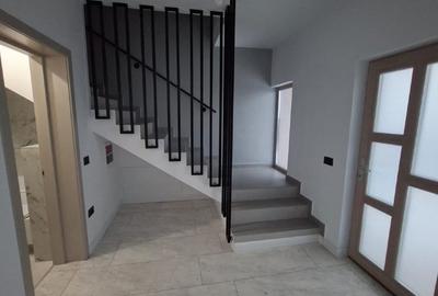 Casă insiruita  DIRECT DE LA DEZVOLTATOR - 6