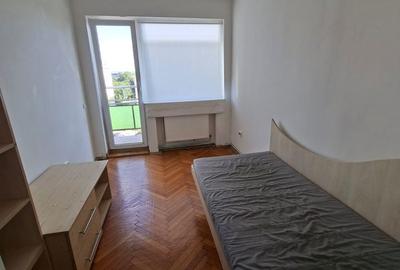 Apartament cu 3 camere decomandat în Copou - 10