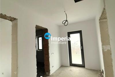 Casă cu 4 camere cu Teren 292 Mp în Rediu - 9