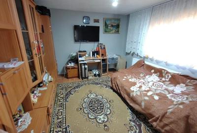 Casă individuală cu 3 camere cu Canalizare în Dâmbul Rotund - 4