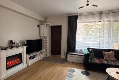 Apartament cu 3 camere semidecomandat, mobilat în Sud - 2