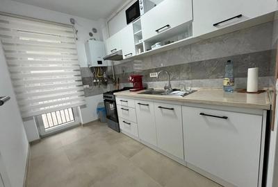 Proprietar inchiriez apartament 2camere - 4