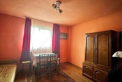 Casă în Lalașinț - 2