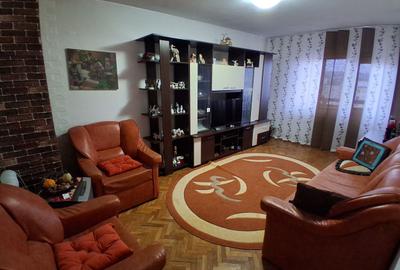 Apartament cu 4 camere decomandat, mobilat în Păcurari - 1
