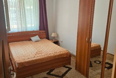 Inchiriez apartament 2 camere, decomandat, mobilat, balcon inchis cu tamplarie P - 4