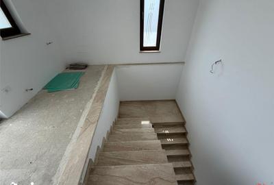 Casă cu 5 camere cu Teren 674 Mp în Vânători - 19