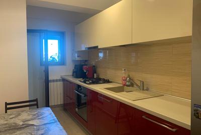 Apartament cu 2 camere decomandat, mobilat în Tomis Nord