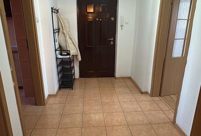 Apartament cu 2 camere decomandat în Babadag