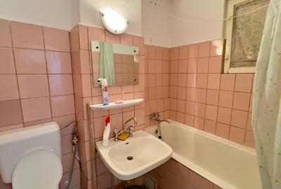 Apartament cu 2 camere decomandat în Apusului