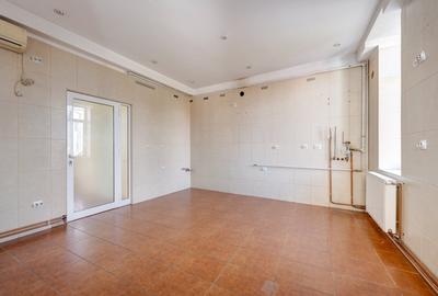 Apartament cu 4 camere semidecomandat în Moșilor - 8