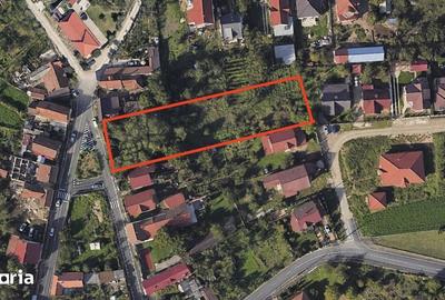 Teren de 2030 mp, în Central