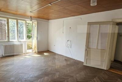 Casa cu 2 apartamente de 3 camere in centru - 11