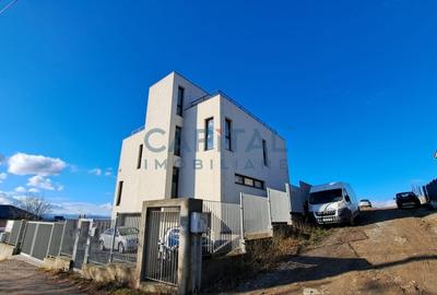 Casa remarcabila, 297 mpu, terasa pe acoperis, garaj, panorama - 2