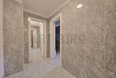 Zero comision, 280mp birou - productie, studio foto Banu Manta, 13'[M] - 6