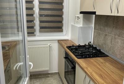 Garsonieră în Roșu - 2