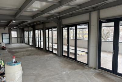 Spațiu comercial, de 225 mp, în P-ța Muncii - 10