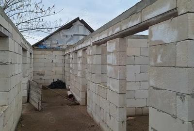 Casa de vanzare + teren - construc?ie noua neterminata Casa de vanzare + teren - construc?ie noua neterminata - 4