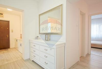 Apartament cu 3 camere decomandat, mobilat în Central - 23