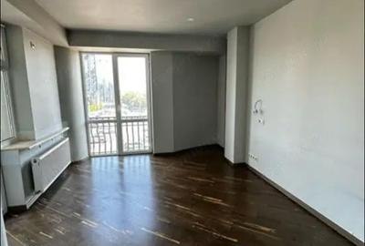 Spațiu comercial, de 76 mp, în Aviatorilor - 3